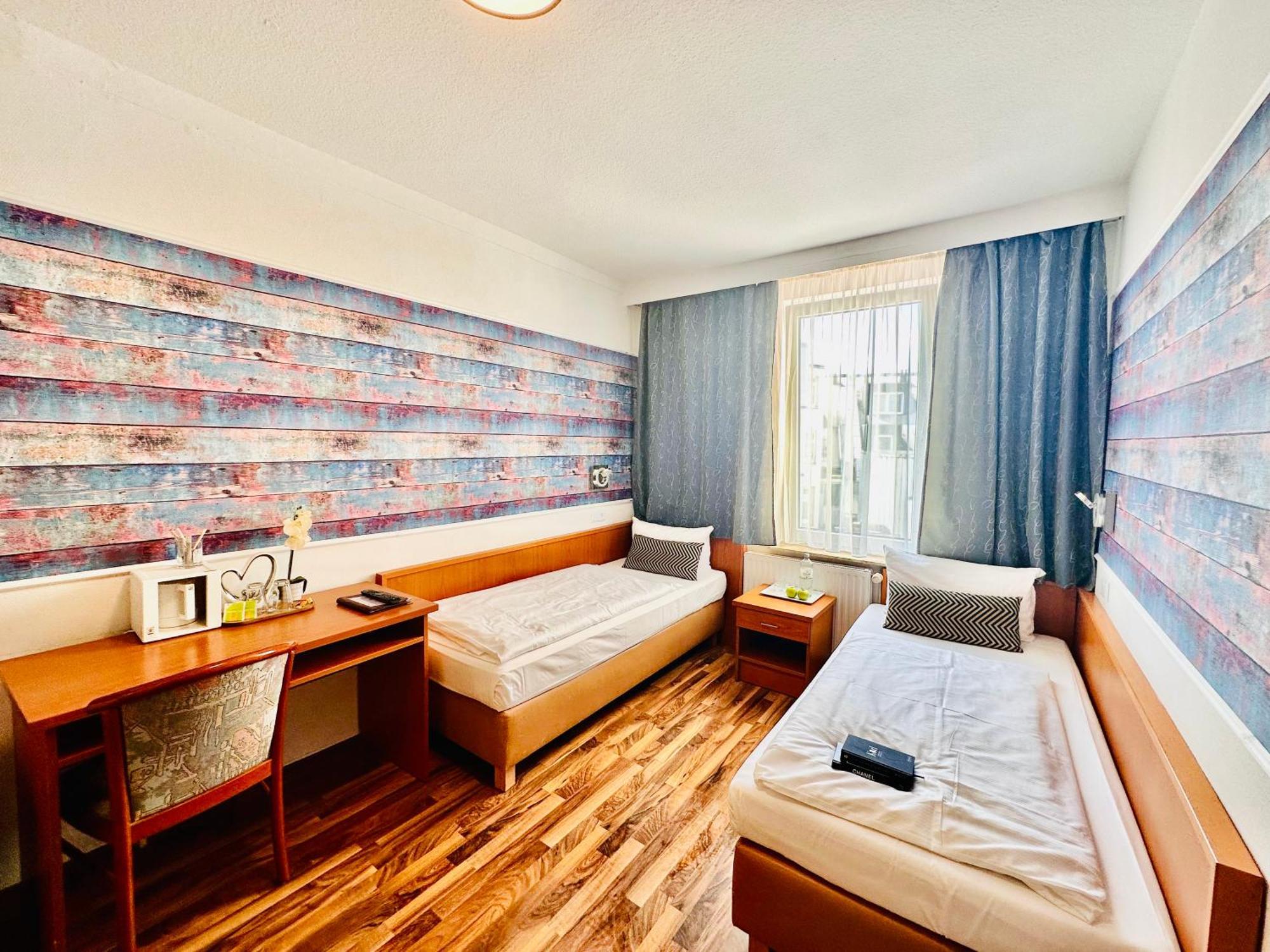 Hotel Condor ฮัมบูร์ก ภายนอก รูปภาพ