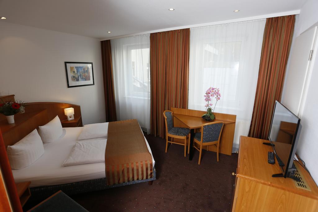 Hotel Condor ฮัมบูร์ก ภายนอก รูปภาพ