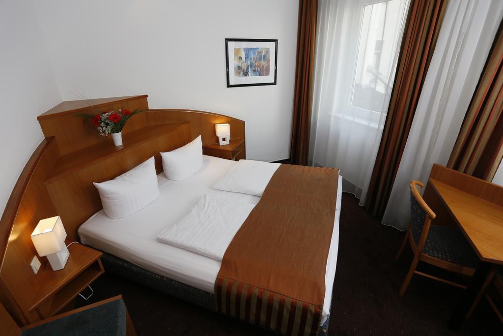 Hotel Condor ฮัมบูร์ก ภายนอก รูปภาพ