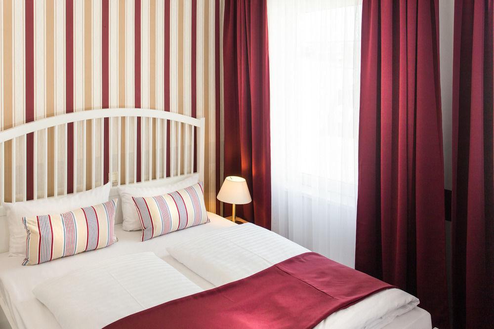 Hotel Condor ฮัมบูร์ก ภายนอก รูปภาพ