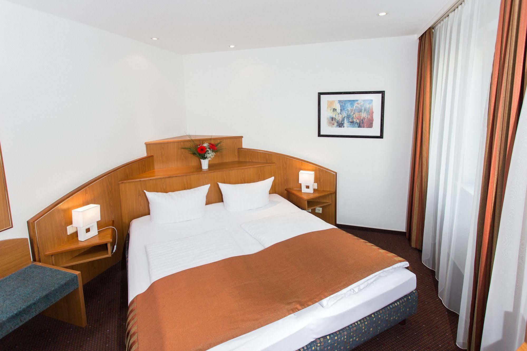 Hotel Condor ฮัมบูร์ก ภายนอก รูปภาพ