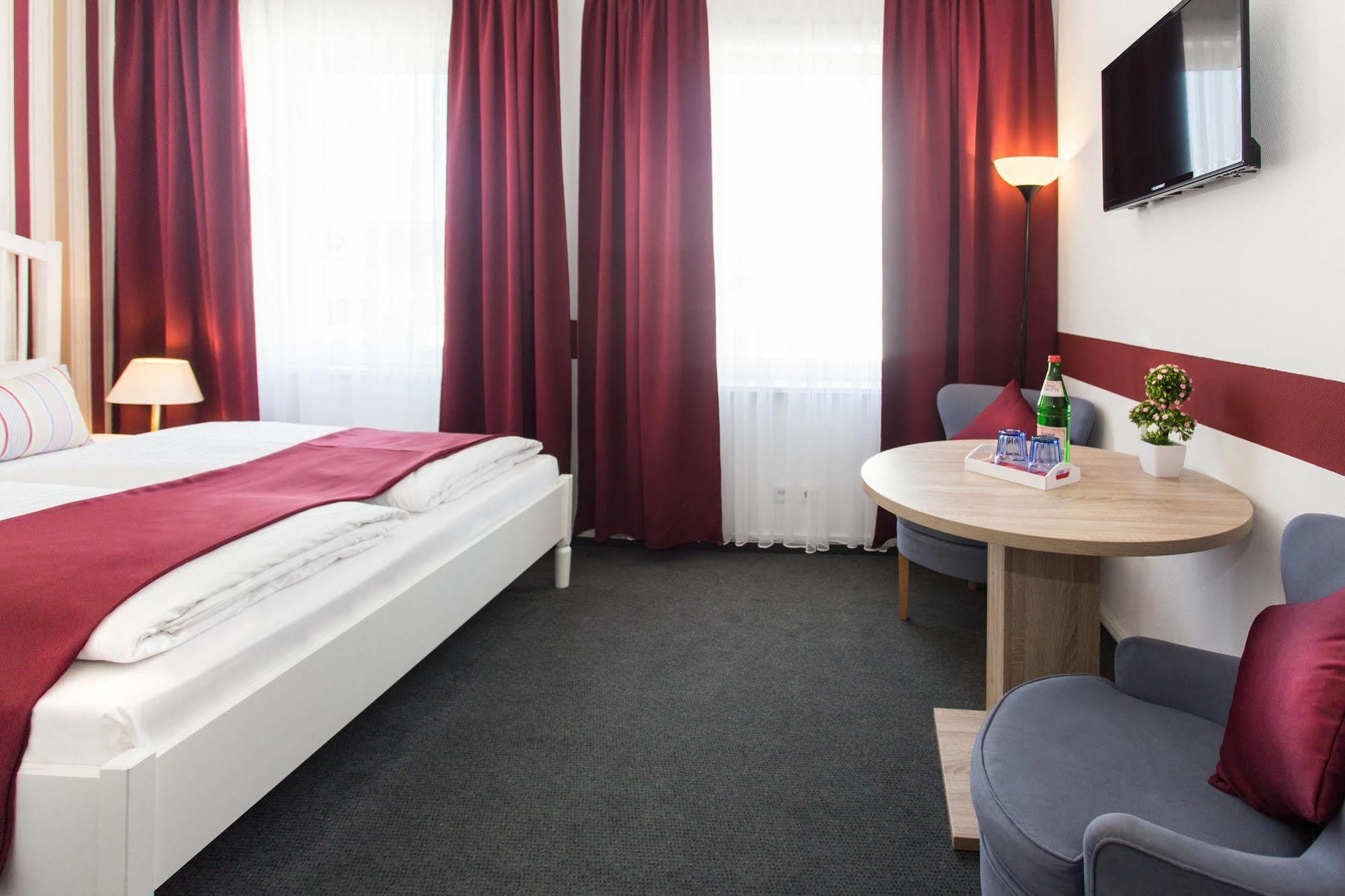 Hotel Condor ฮัมบูร์ก ภายนอก รูปภาพ